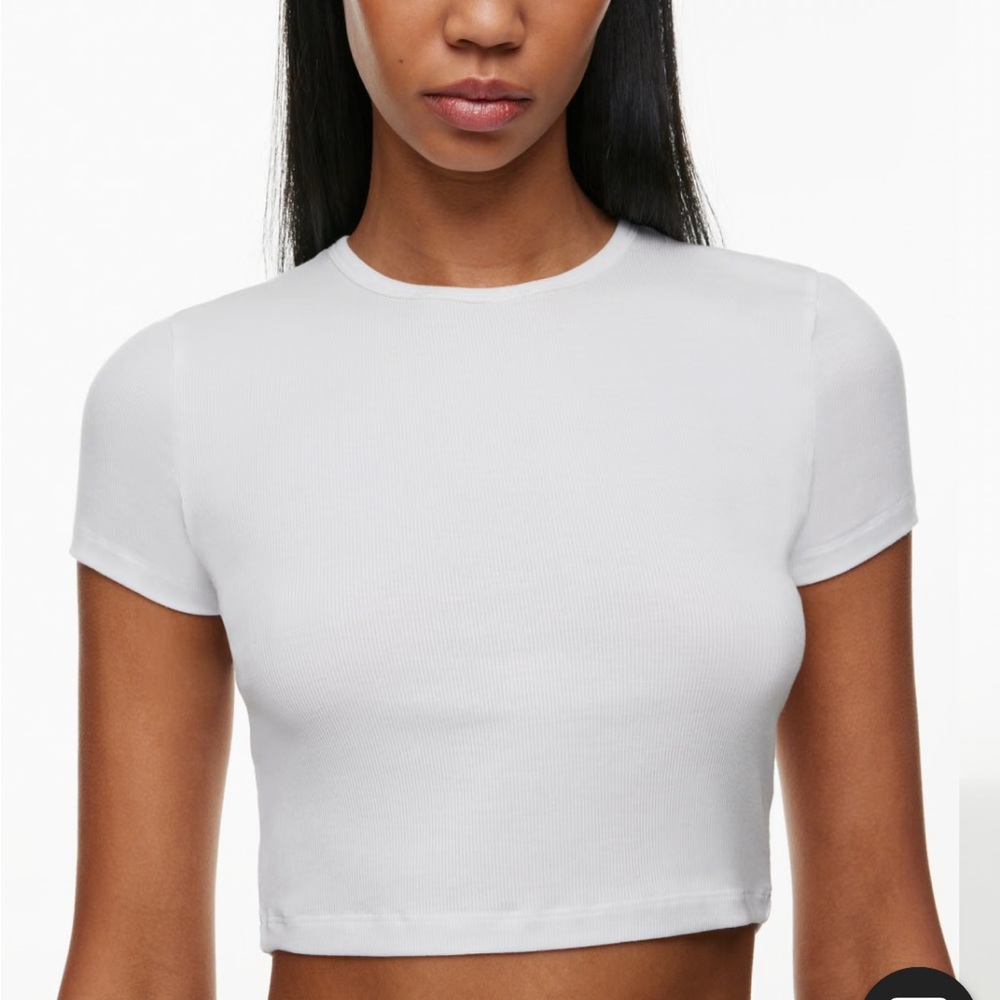 Aritzia Sunday best bliss cropped t shirt in size xs in white ribbed